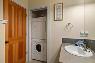 568 W Jefferson Ave, Sisters, OR 97759 - Photo 21