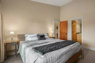 568 W Jefferson Ave, Sisters, OR 97759 - Photo 13