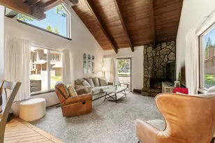 57012 Tennis Village Ln, Sunriver, OR 97707 - Photo 3