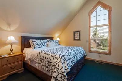 8578 Red Wing Lane, Redmond, OR 97756 - Photo 17