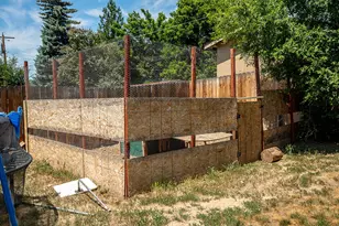 440 NE Chestnut St, Madras, OR 97741 - Photo 35