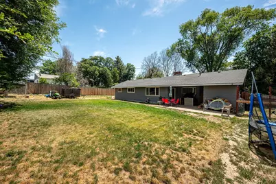 440 NE Chestnut Street, Madras, OR 97741 - Photo 25