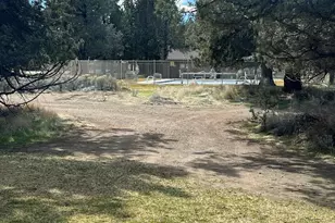 1987 Redtail Hawk Dr, Redmond, OR 97756 - Photo 27