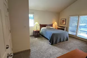 1987 Redtail Hawk Dr, Redmond, OR 97756 - Photo 5