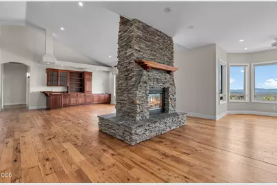 1166 NW Redfield Circle, Bend, OR 97703 - Photo 15
