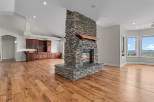 1166 NW Redfield Cir, Bend, OR 97703 - Photo 15