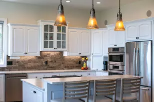 1166 NW Redfield Cir, Bend, OR 97703 - Photo 9