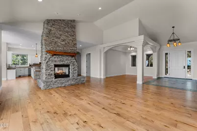 1166 NW Redfield Circle, Bend, OR 97703 - Photo 11