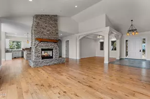 1166 NW Redfield Cir, Bend, OR 97703 - Photo 11
