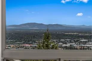 1166 NW Redfield Cir, Bend, OR 97703 - Photo 37