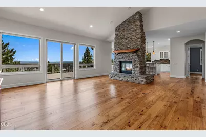 1166 NW Redfield Circle, Bend, OR 97703 - Photo 9