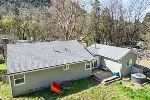 26877 Hwy 62, Trail, OR 97541 - Photo 25