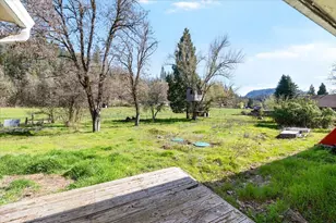 26877 Hwy 62, Trail, OR 97541 - Photo 17