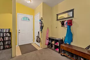 1986 SW Betty Ln, Grants Pass, OR 97526 - Photo 3