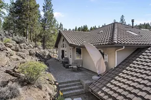 2279 NW Putnam Rd, Bend, OR 97703 - Photo 57