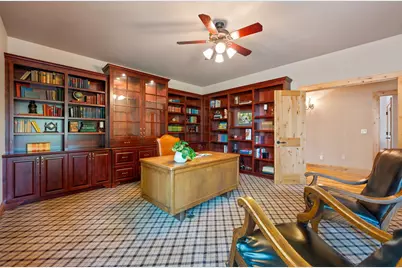 16921 Lady Caroline Drive, Sisters, OR 97759 - Photo 39