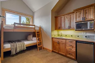 16921 Lady Caroline Dr, Sisters, OR 97759 - Photo 45