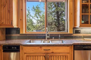 16921 Lady Caroline Dr, Sisters, OR 97759 - Photo 17