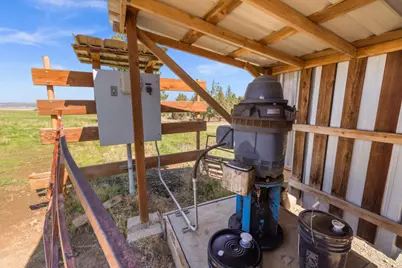 11409 Harpold Road, Klamath Falls, OR 97603 - Photo 35