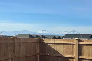 4082 SW 38th Place, Redmond, OR 97756 - Photo 3