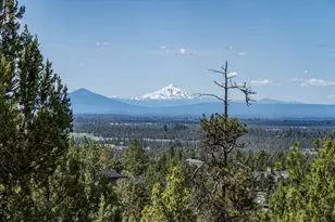3341 NW Panorama Dr, Bend, OR 97703 - Photo 23