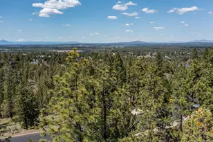 3341 NW Panorama Dr, Bend, OR 97703 - Photo 27