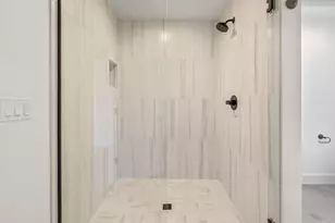 62570 NE Loomis Pl, Bend, OR 97701 - Photo 25