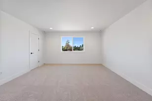 62570 NE Loomis Pl, Bend, OR 97701 - Photo 27