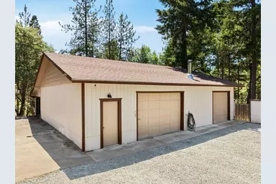 550 Bolt Mountain Road, Grants Pass, OR 97527 - Photo 3