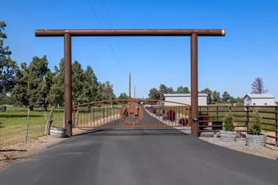 7215 NE 33rd Street, Redmond, OR 97756 - Photo 5