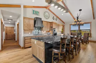 7215 NE 33rd St, Redmond, OR 97756 - Photo 31