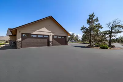 7215 NE 33rd Street, Redmond, OR 97756 - Photo 9