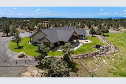 7215 NE 33rd Street, Redmond, OR 97756 - Photo 13