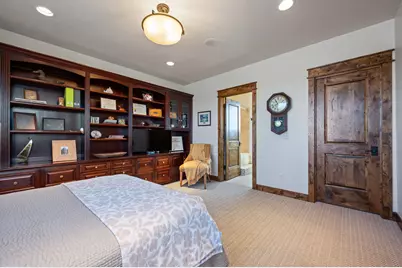 22884 Moss Rock Drive, Bend, OR 97701 - Photo 51