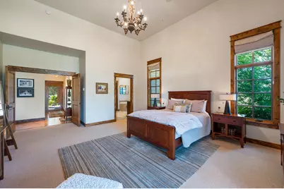 22884 Moss Rock Drive, Bend, OR 97701 - Photo 37