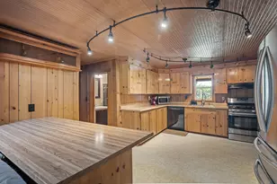 532 Sheraton Dr, Williams, OR 97544 - Photo 13