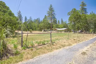 532 Sheraton Dr, Williams, OR 97544 - Photo 49