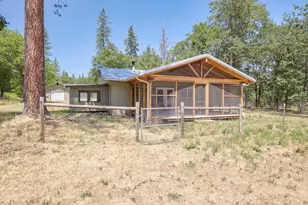 532 Sheraton Dr, Williams, OR 97544 - Photo 29