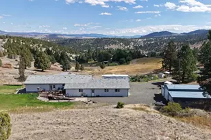 27028 W Izee Rd, John Day, OR 97820 - Photo 3