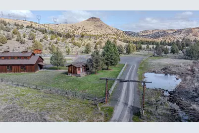 11251 NE Hwy 97, Madras, OR 97741 - Photo 9