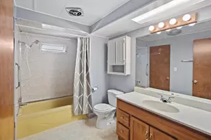 206 Kingsbury Dr, Grants Pass, OR 97526 - Photo 23