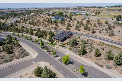 1202 SE Yarrow Avenue, Madras, OR 97741 - Photo 21