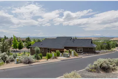 1202 SE Yarrow Avenue, Madras, OR 97741 - Photo 13