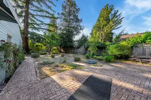 750 Park St, Ashland, OR 97520 - Photo 9