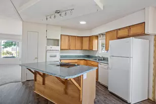 965 Roguelea Ln, Grants Pass, OR 97526 - Photo 7