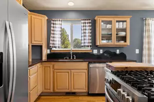 20984 Via Sierra, Bend, OR 97702 - Photo 17