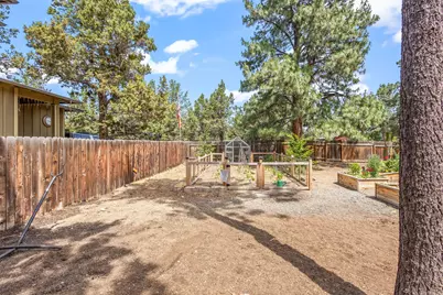 623 SE Roosevelt Avenue, Bend, OR 97702 - Photo 5