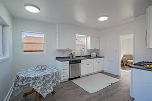 727 Roseway Dr, Klamath Falls, OR 97601 - Photo 7