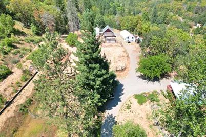 2231 Humbug Creek Road, Applegate, OR 97530 - Photo 9