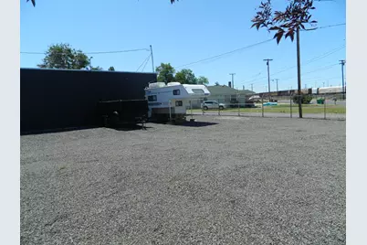162 E Main Street, Klamath Falls, OR 97601 - Photo 17